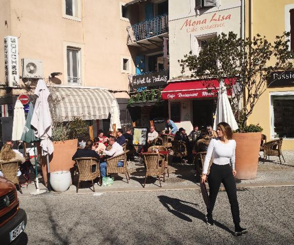 La Colline Des Ocres Village De 3 Etoiles 3*