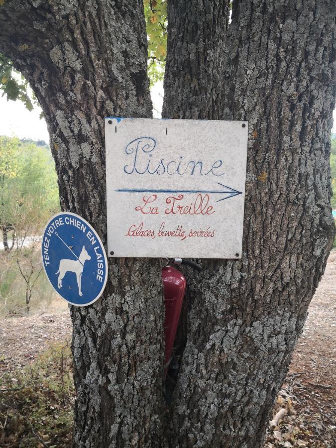 La Colline Des Ocres Village De 3 Etoiles 3* Apt