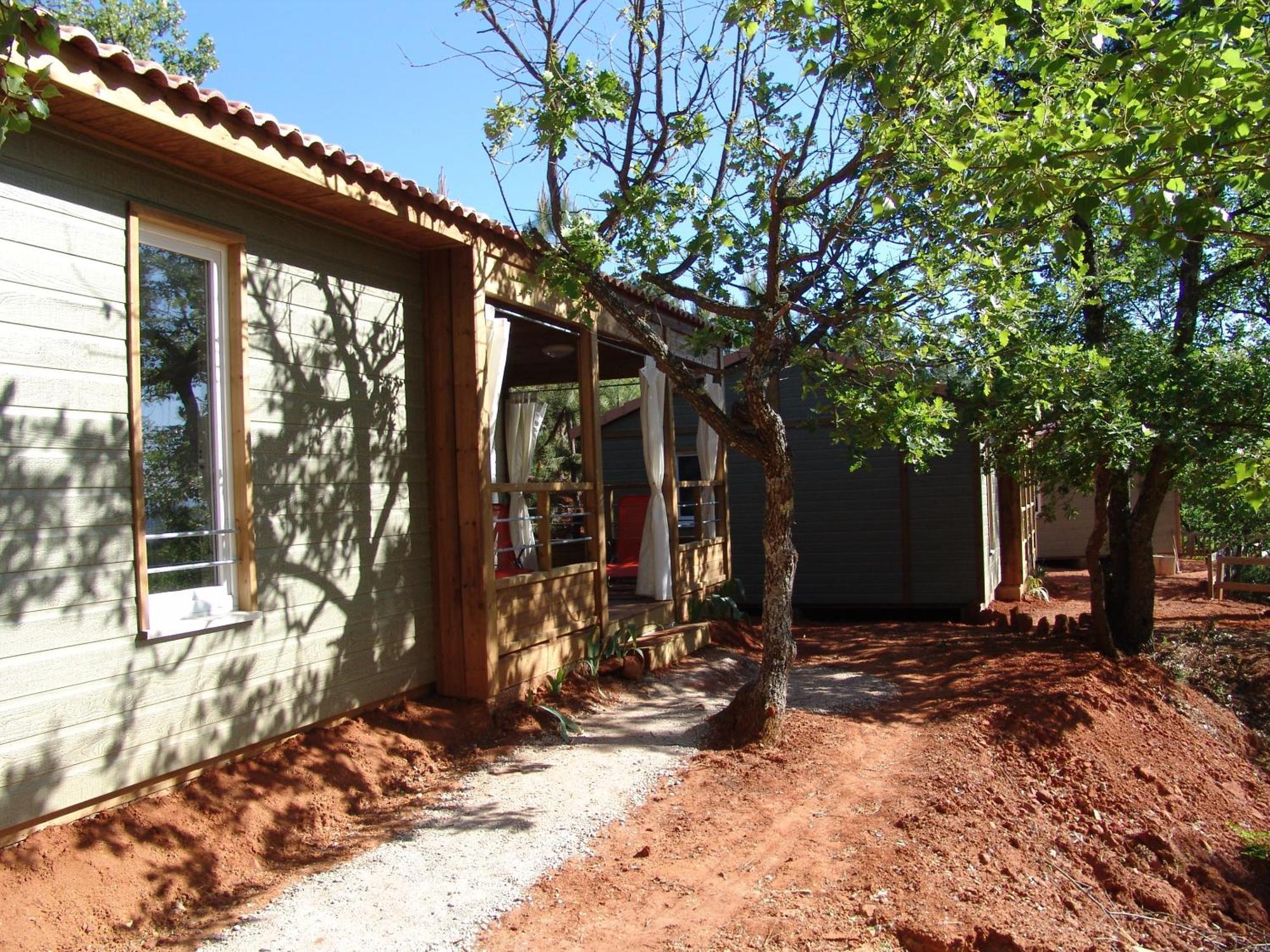 Holiday park La Colline Des Ocres Village De 3 Etoiles 3*