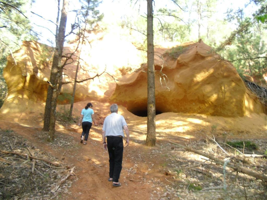 Holiday park La Colline Des Ocres Village De 3 Etoiles Apt