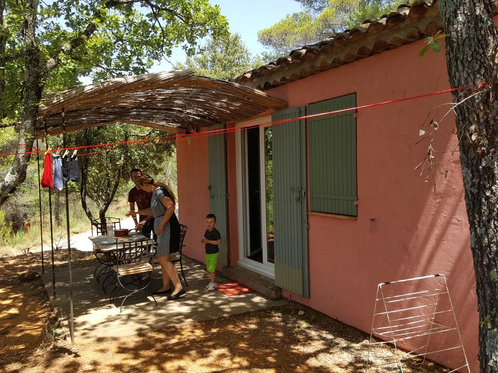 La Colline Des Ocres Village De 3 Etoiles 3* Apt